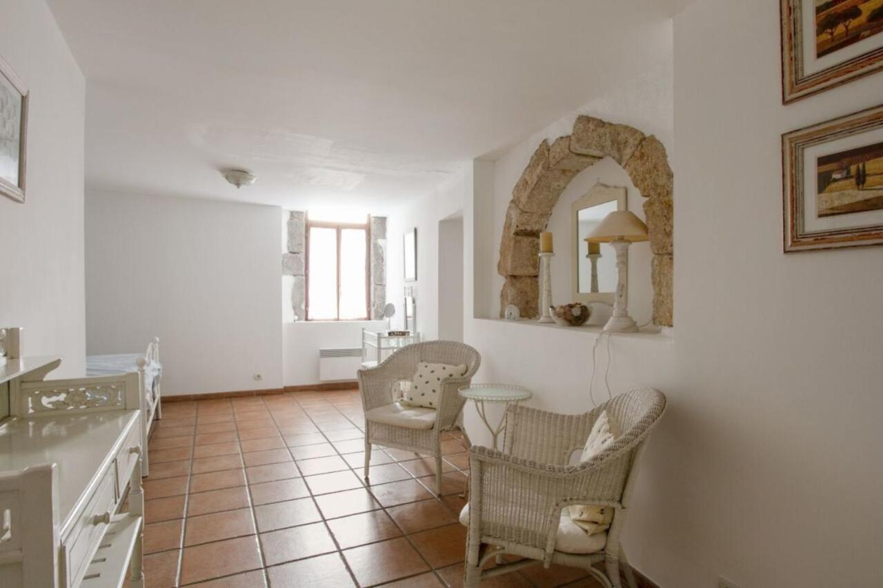 Charming And Quaint 2-Bed House In Marseillan Villa Екстериор снимка