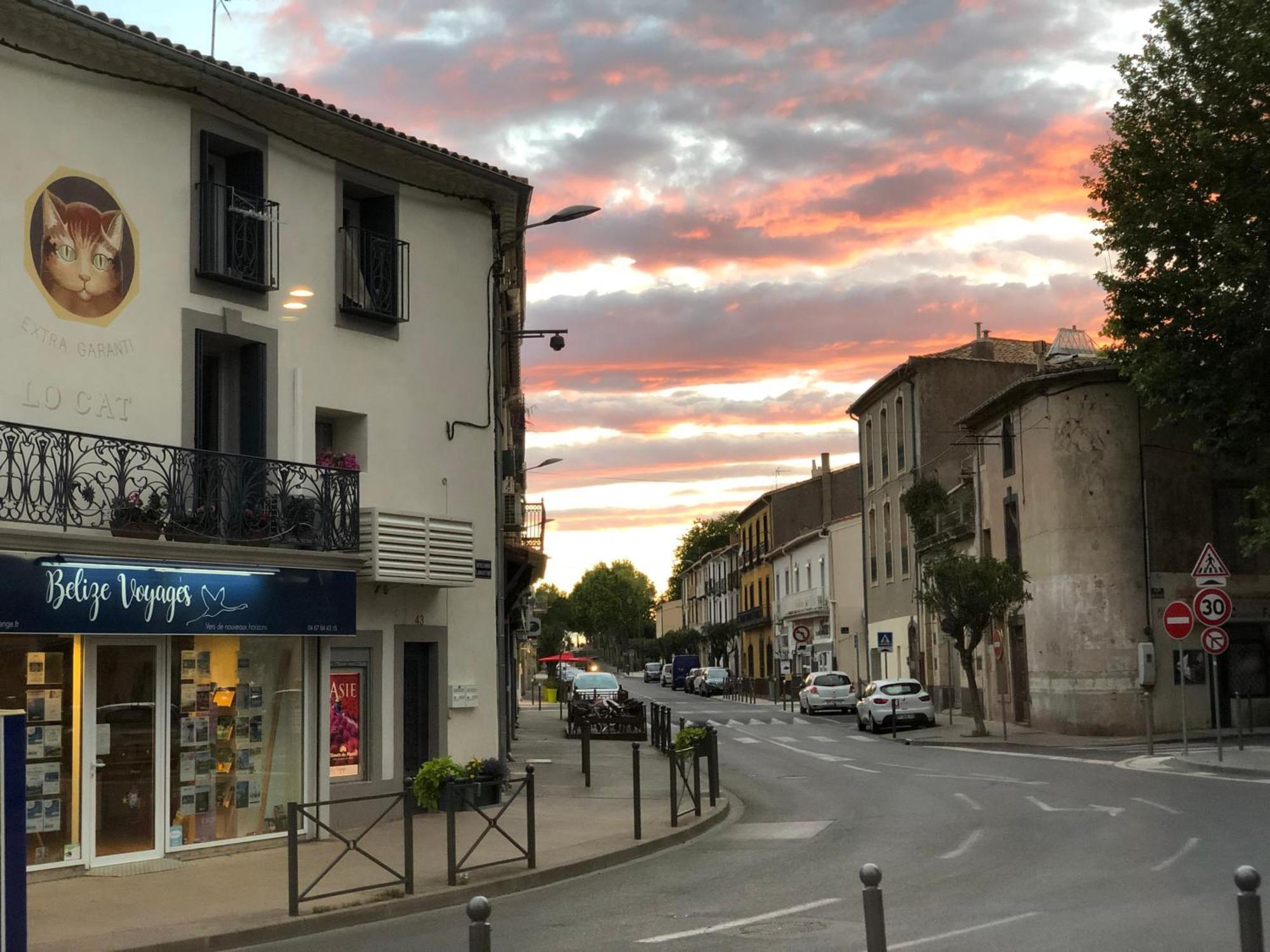 Charming And Quaint 2-Bed House In Marseillan Villa Екстериор снимка